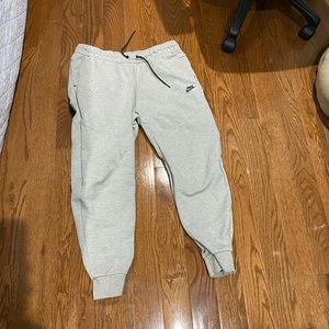 Medium Grey Nike tech fleece Pants